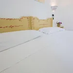 La Roccia Hotel 3*