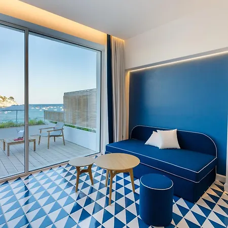 Hotel La Roccia 3*