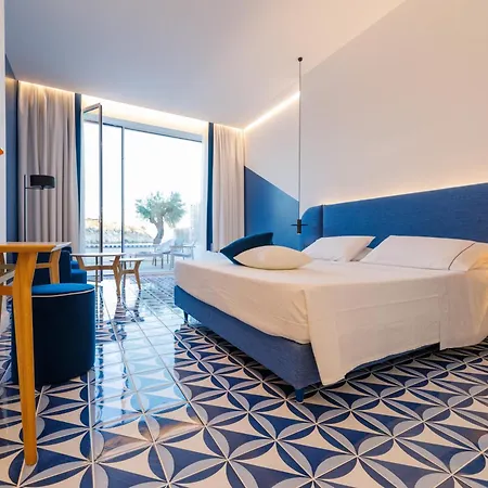 La Roccia Otel Castro (Lecce)