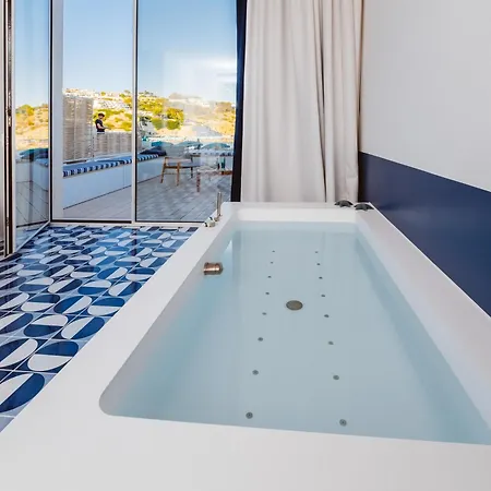 Hotel La Roccia 3*
