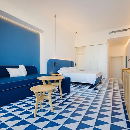 Hotel La Roccia 3*