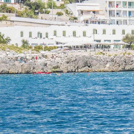 Hotel La Roccia