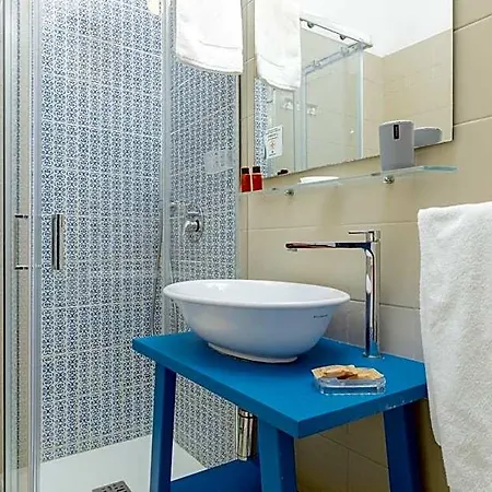 La Roccia Hotell