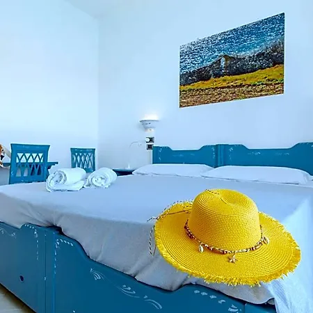 Hotell La Roccia Castro (Lecce)