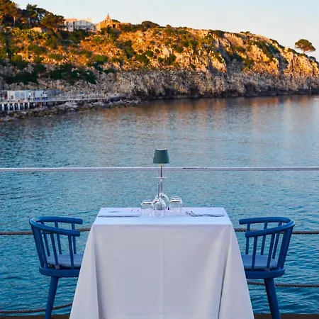 La Roccia Hotel